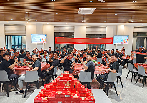 生辰同欢，逢秋意绵